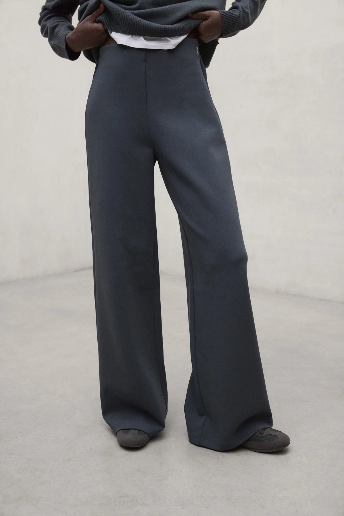 Arda Women's Trousers Dark Khaki | ECOALF