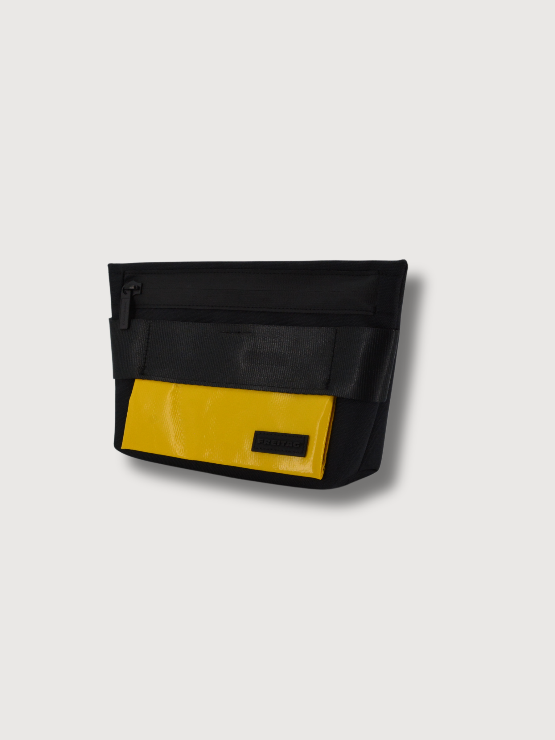 F607 MARKS Beautycase Yellow | FREITAG