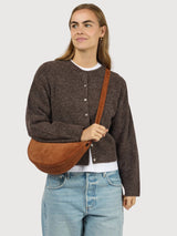 Leo Crossbody Bag Strao Cognac Wildleder | O My Bag