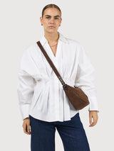 Leo Crossbody-Tasche aus klassischem, schokoladenbraunem Leder | O MY BAG