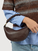 Leo Mini Tasche mit gedrehtem Griff, Schokoladenbraunes Narbenleder | O MY BAG