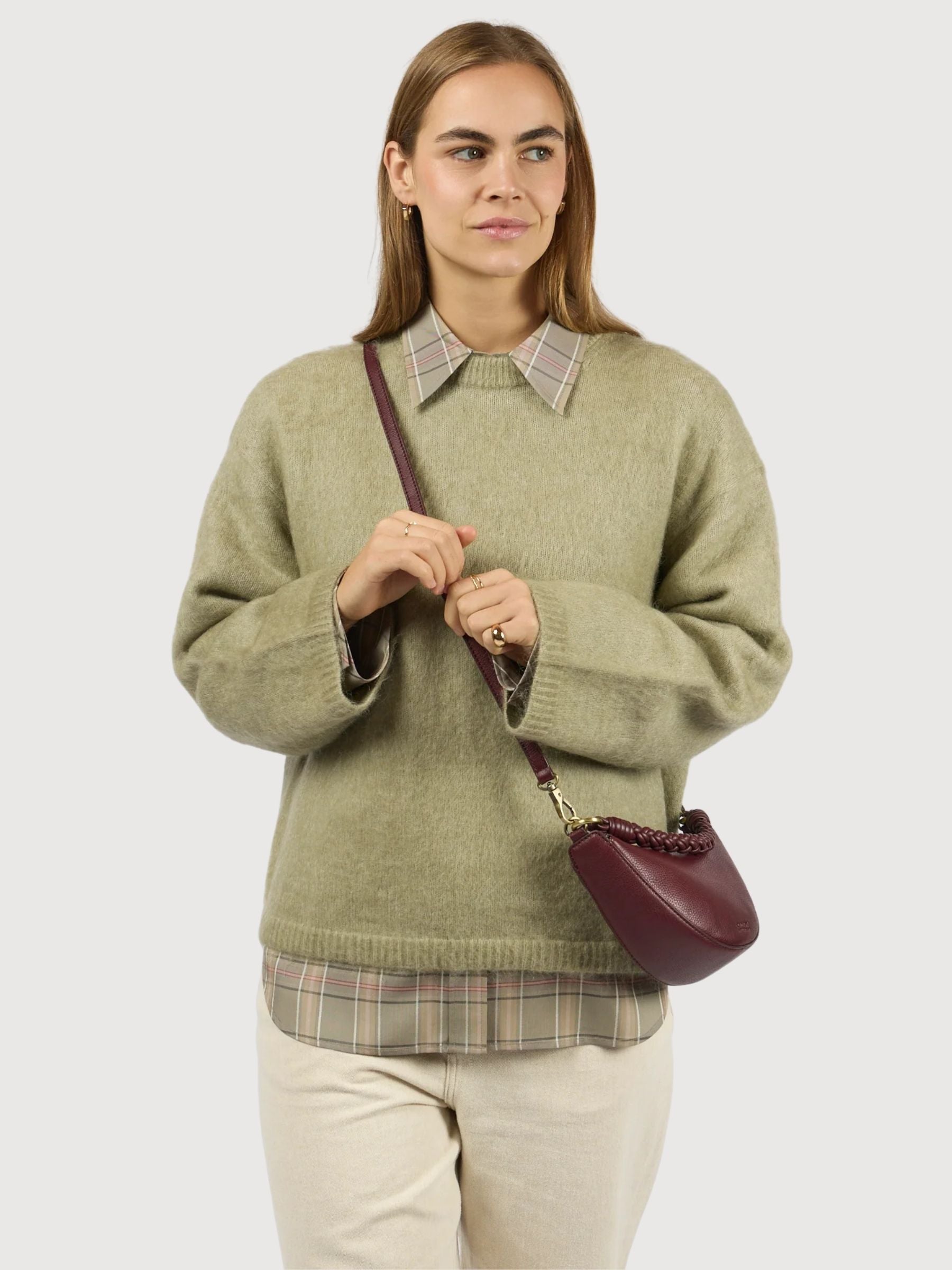 Leo Mini-Tasche mit gedrehtem Henkel, dunkelkirschrot | O My Bag