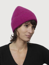Marcello Unisex Beanie in Recycled Cashmere – Geranio Pink | Rifò