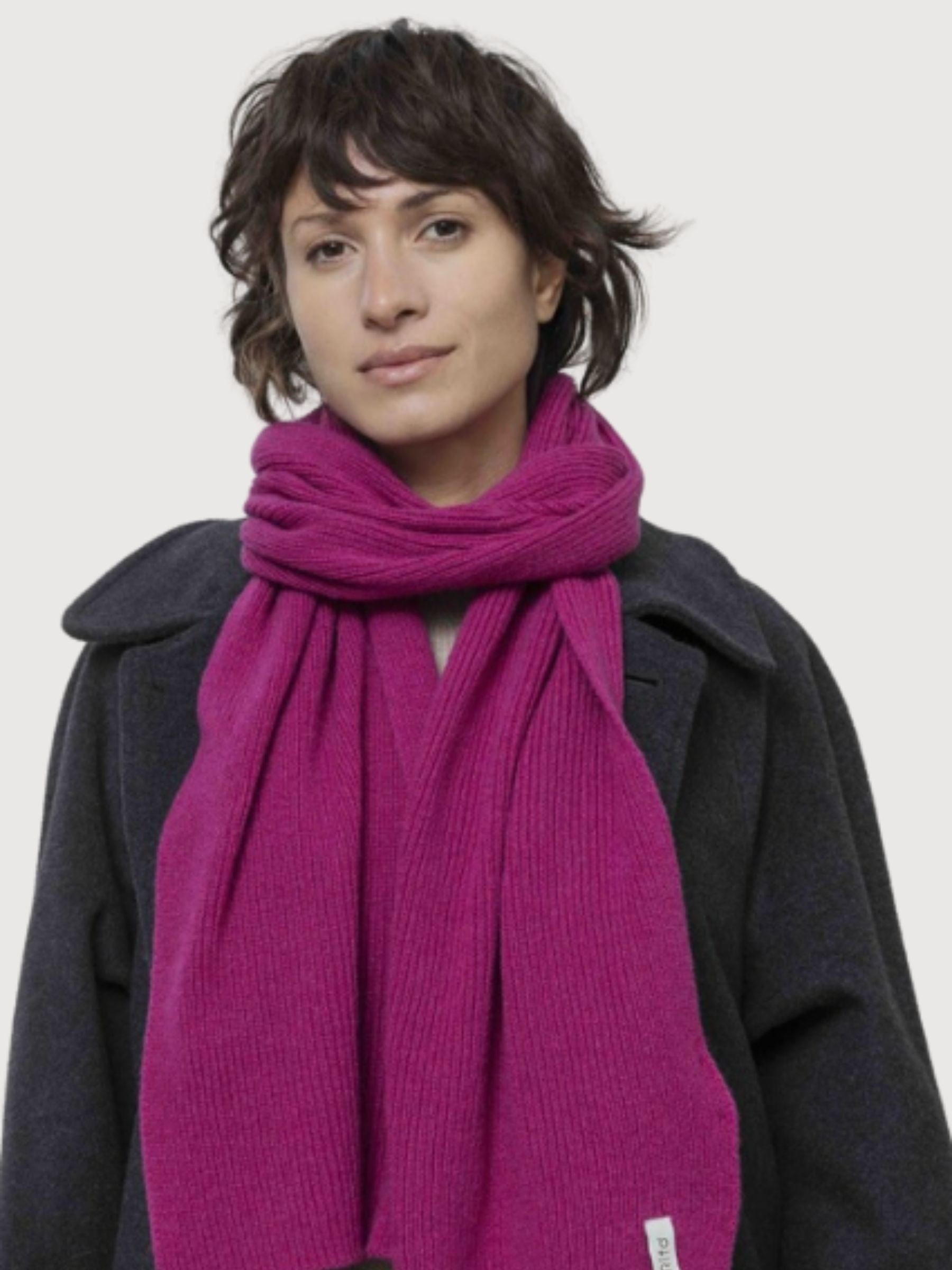 Federico Unisex Scarf in Recycled Cashmere – Genario Pink | Rifò
