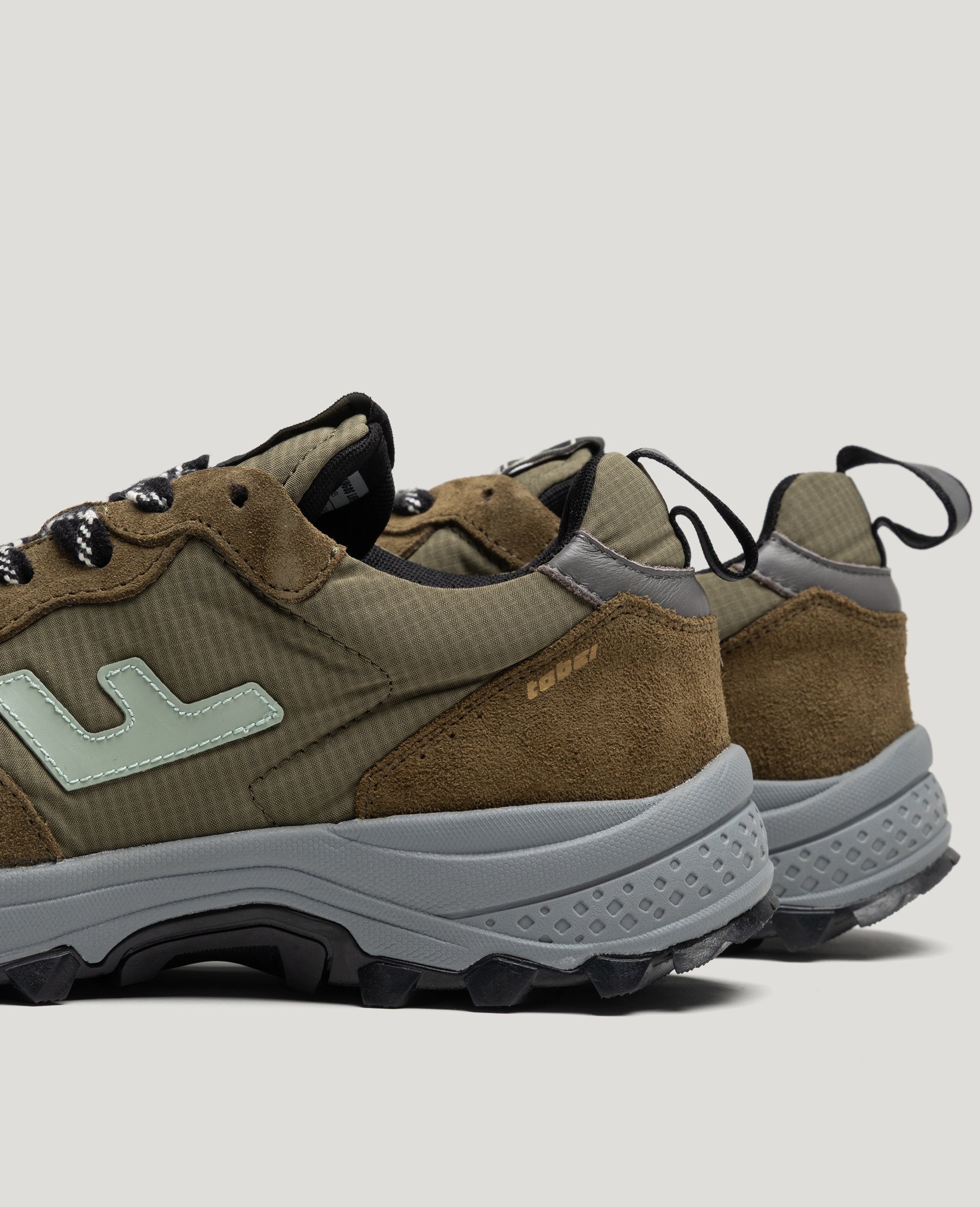 TABEI NORI OLIVE Sneakers | Flamingos Life
