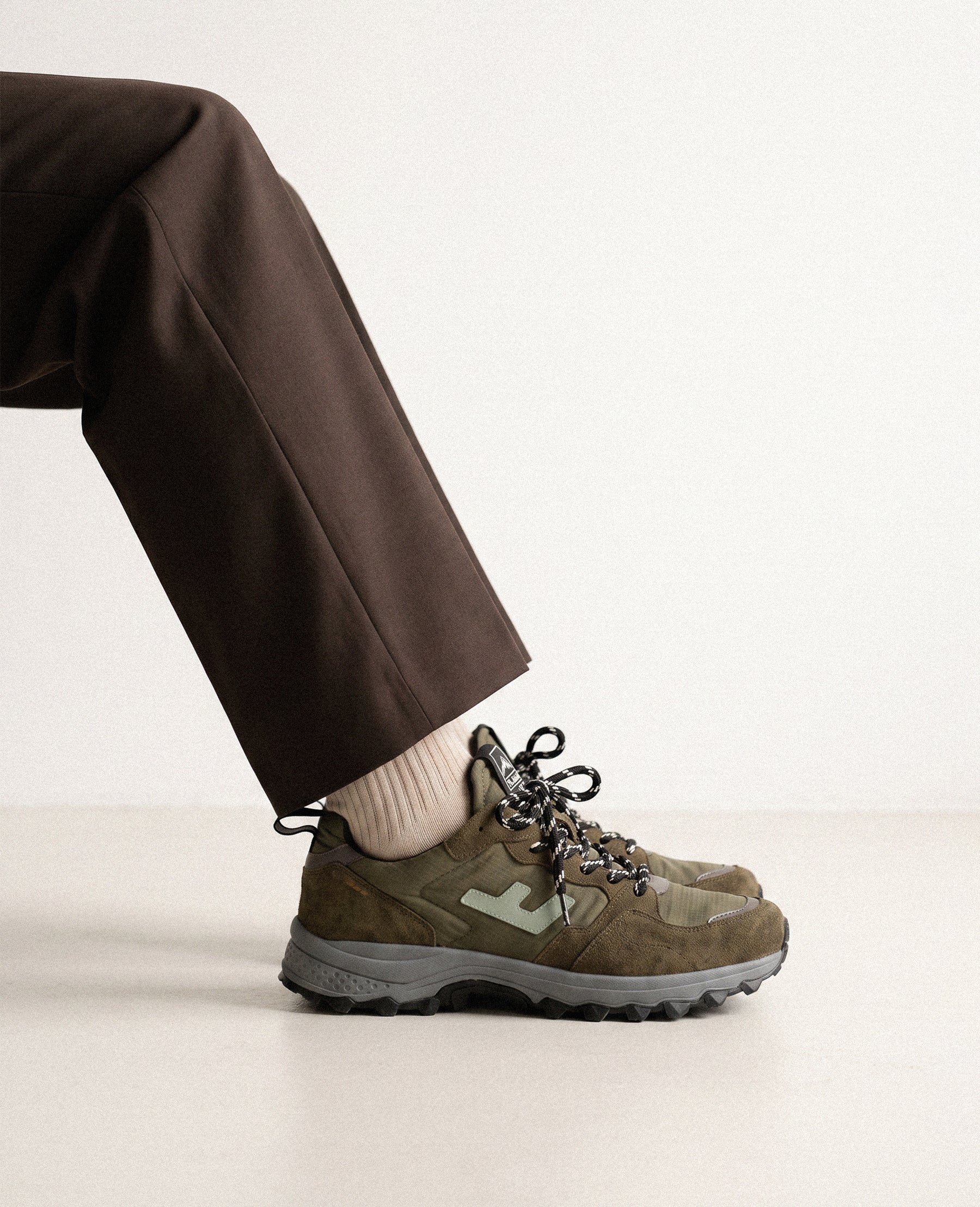 TABEI NORI OLIVE Sneakers | Flamingos Life