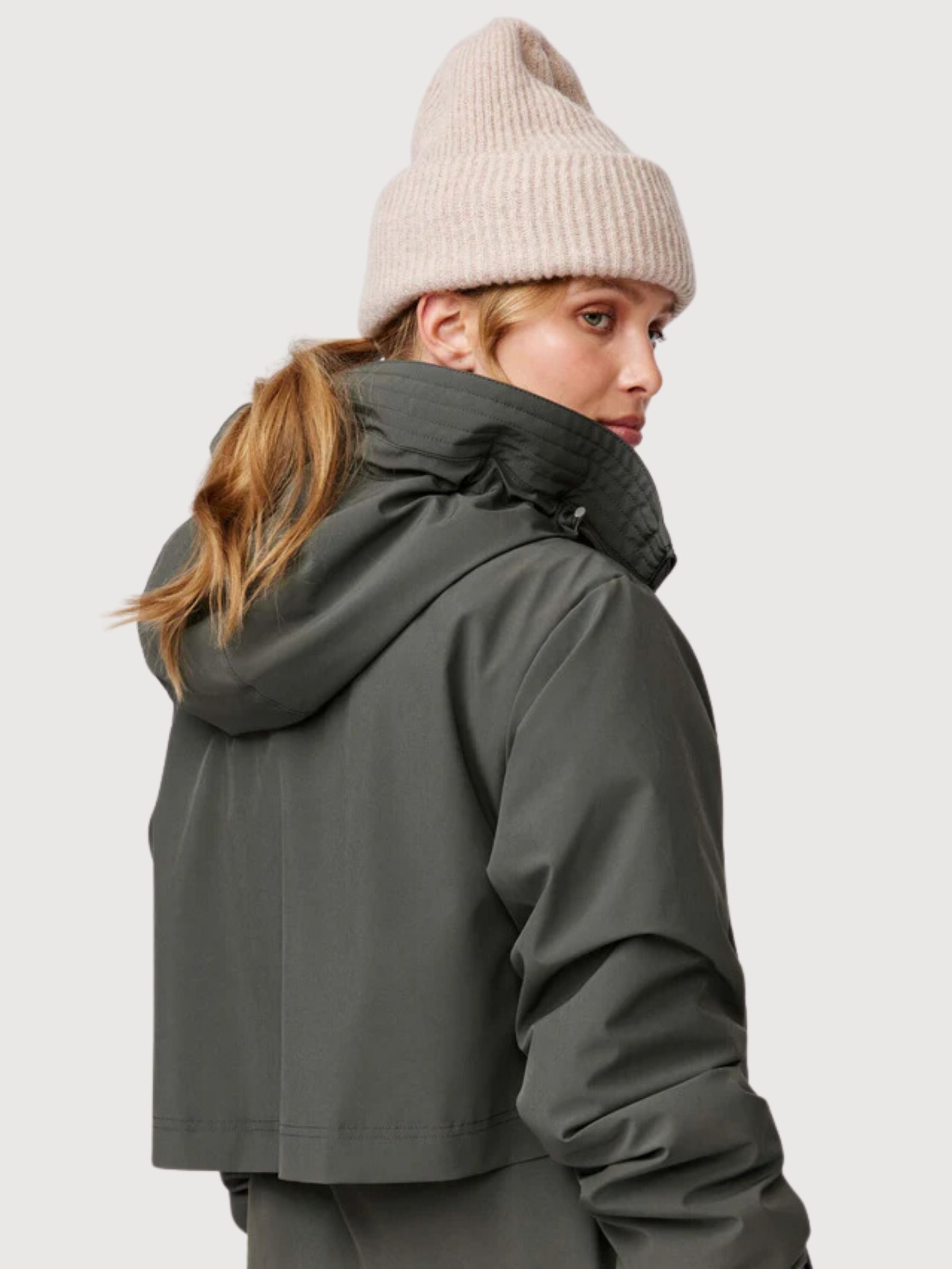 Maria Off White Beanie | Makia