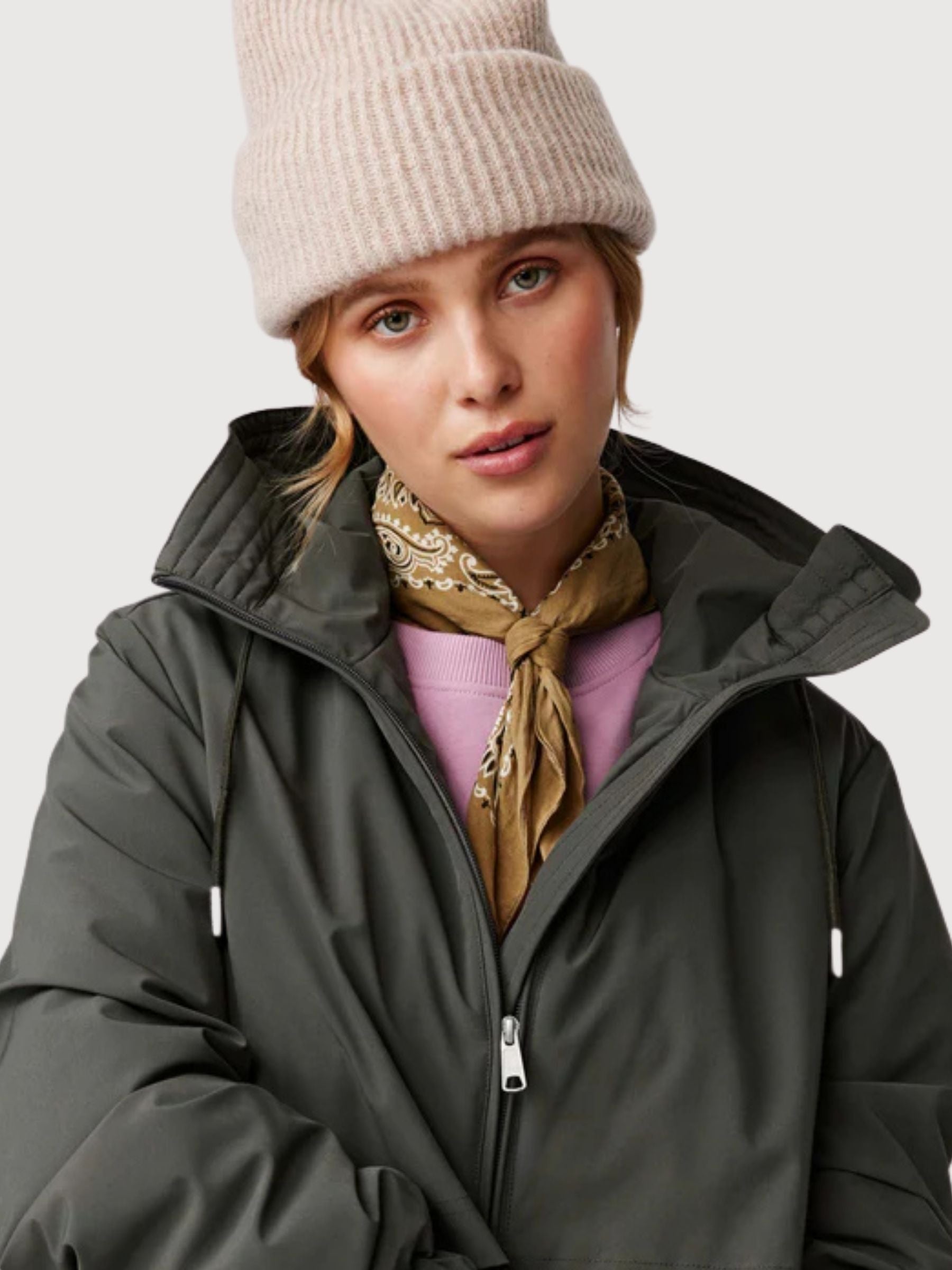 Maria Off White Beanie | Makia