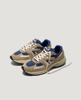 WAIROA JEANS SAND SNEAKERS | Flamingos Life