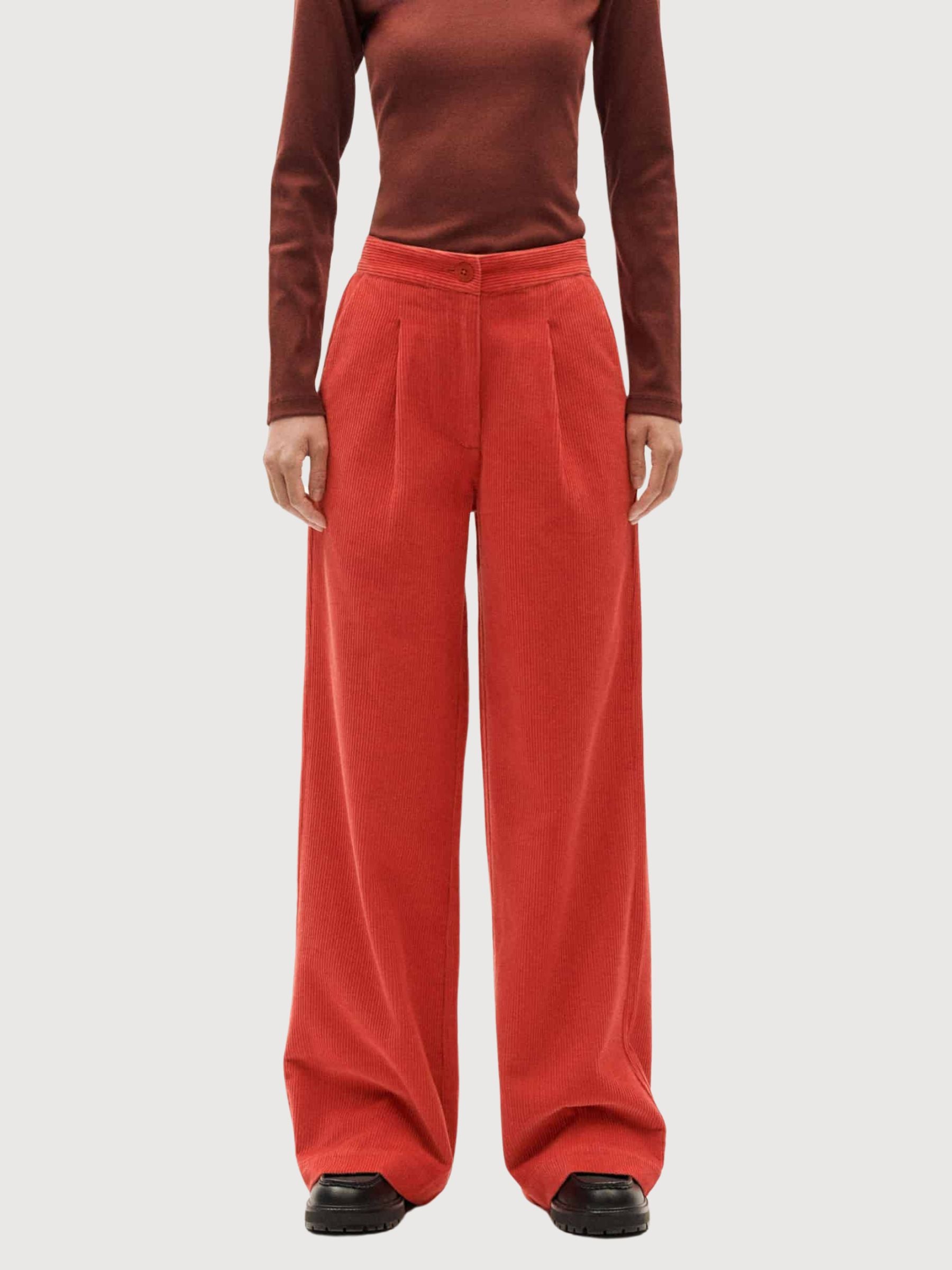 Goji Corduroy Manolita Pants Woman | Thinking Mu