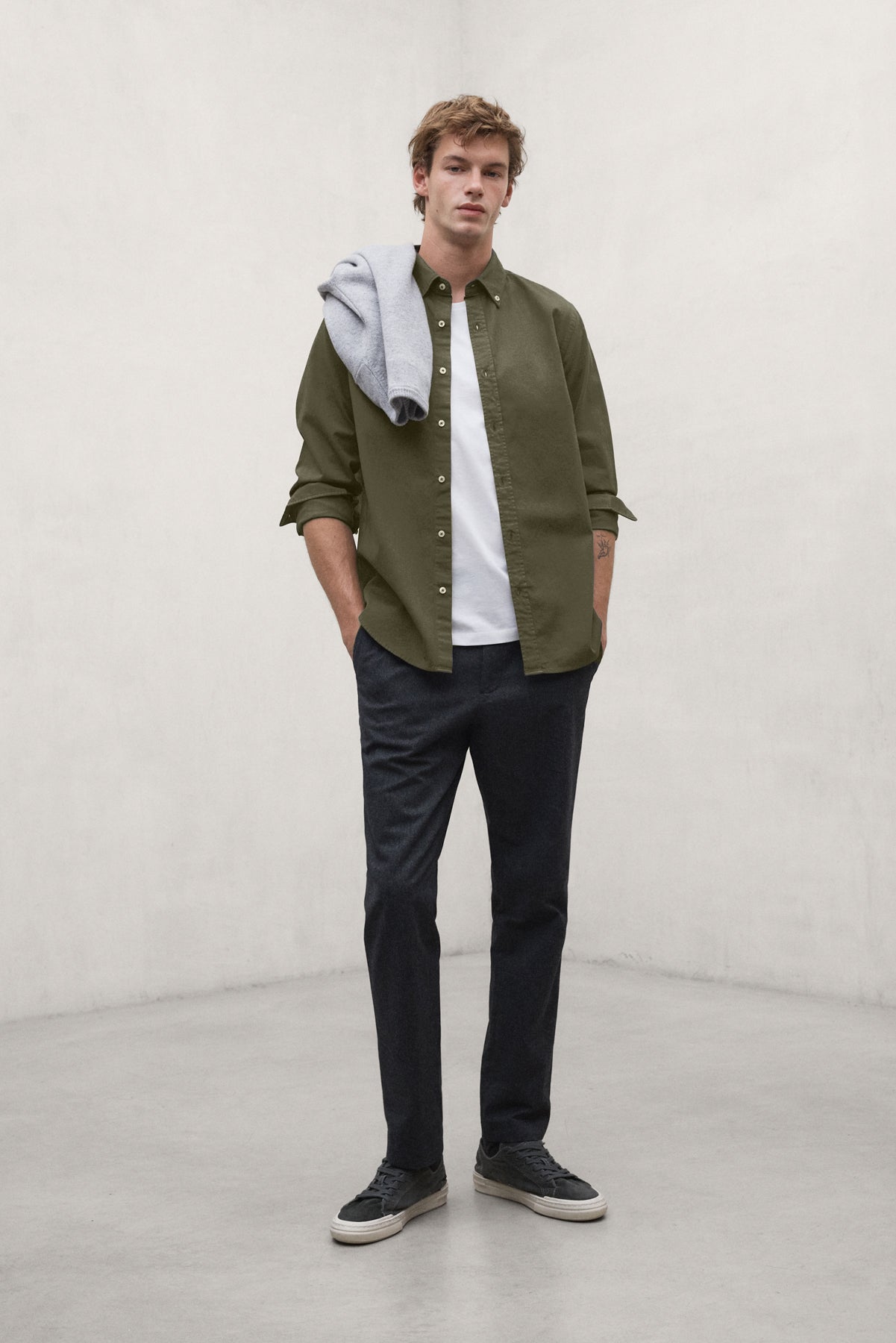 Camicia da uomo a maniche lunghe Antejo verde oliva | ECOALF