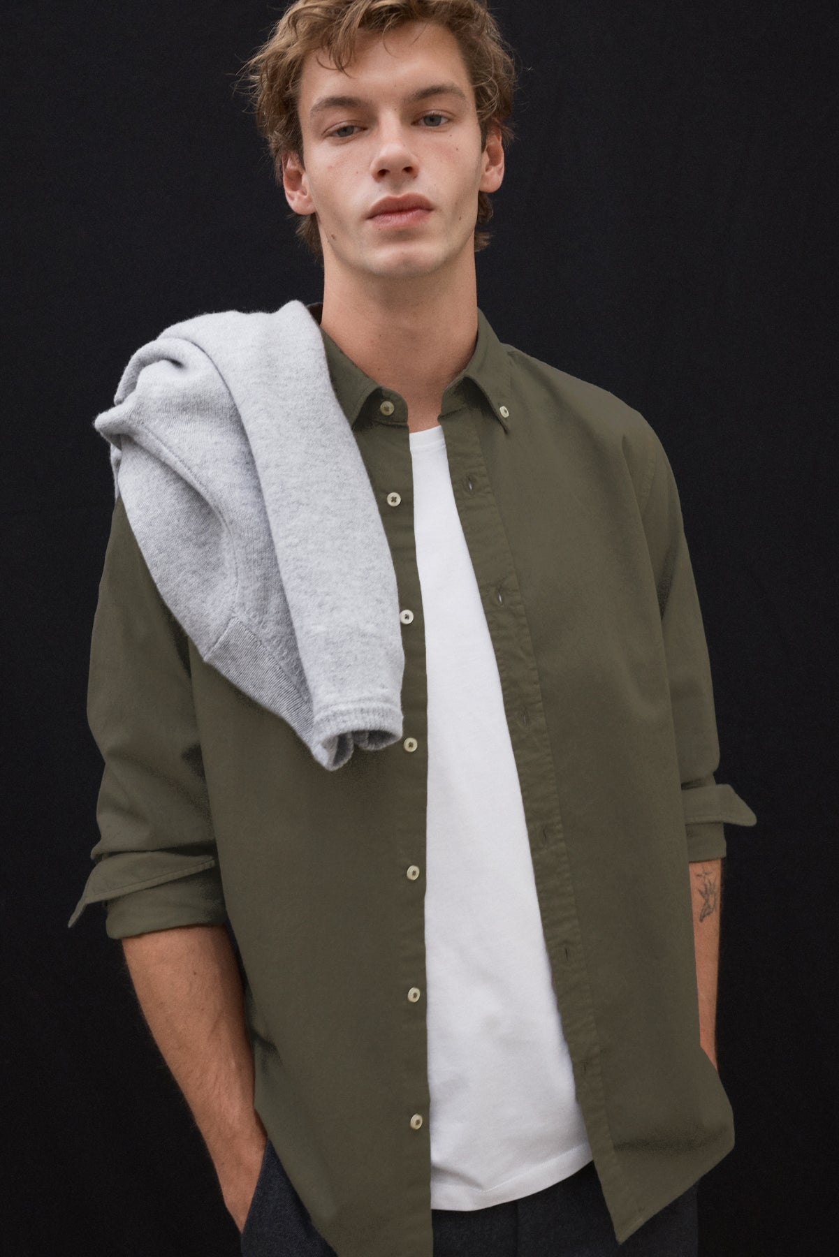 Camicia da uomo a maniche lunghe Antejo verde oliva | ECOALF