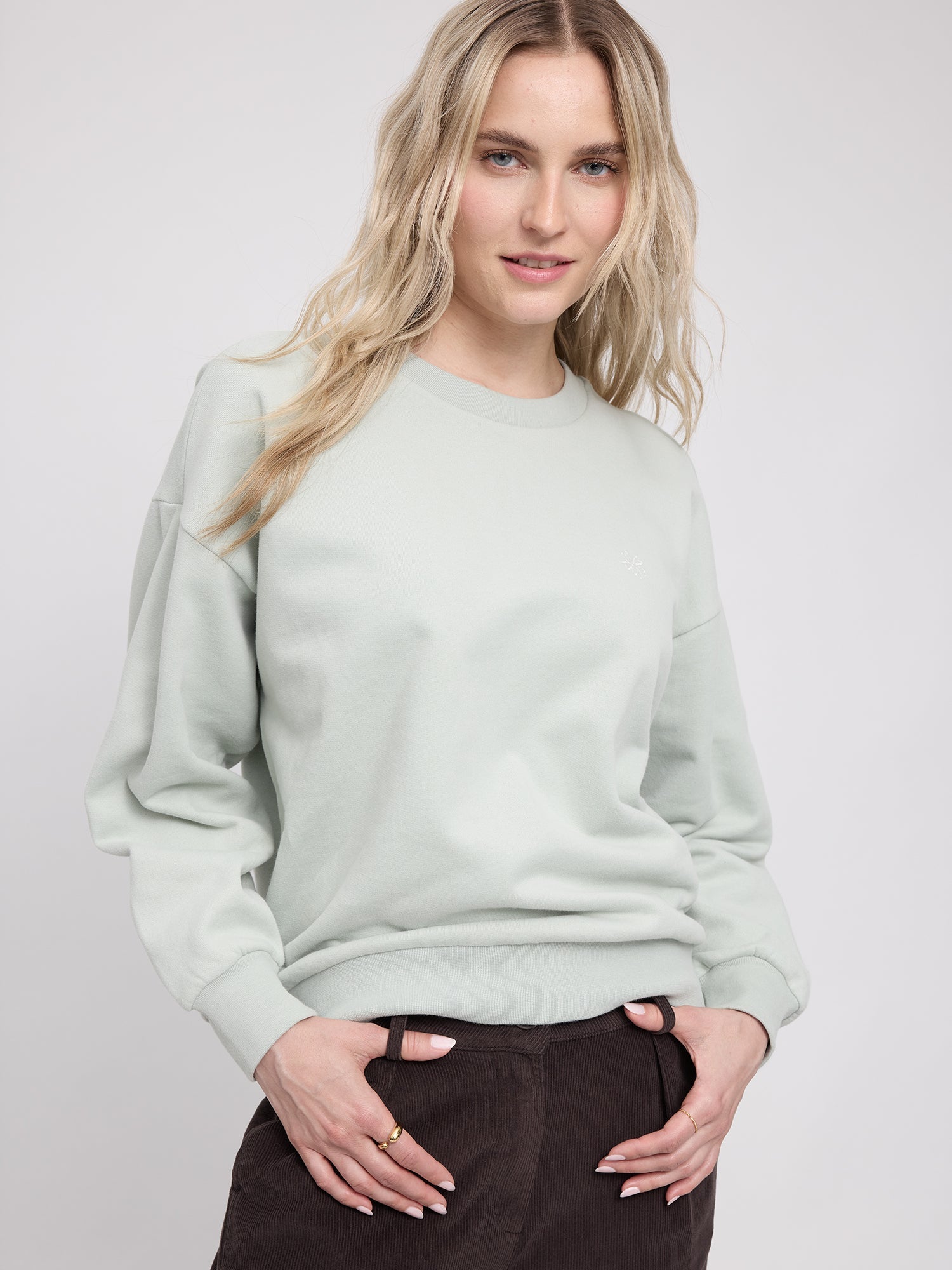 Sweatshirt mit Rückendruck Light Aqua/Floral | MAZINE