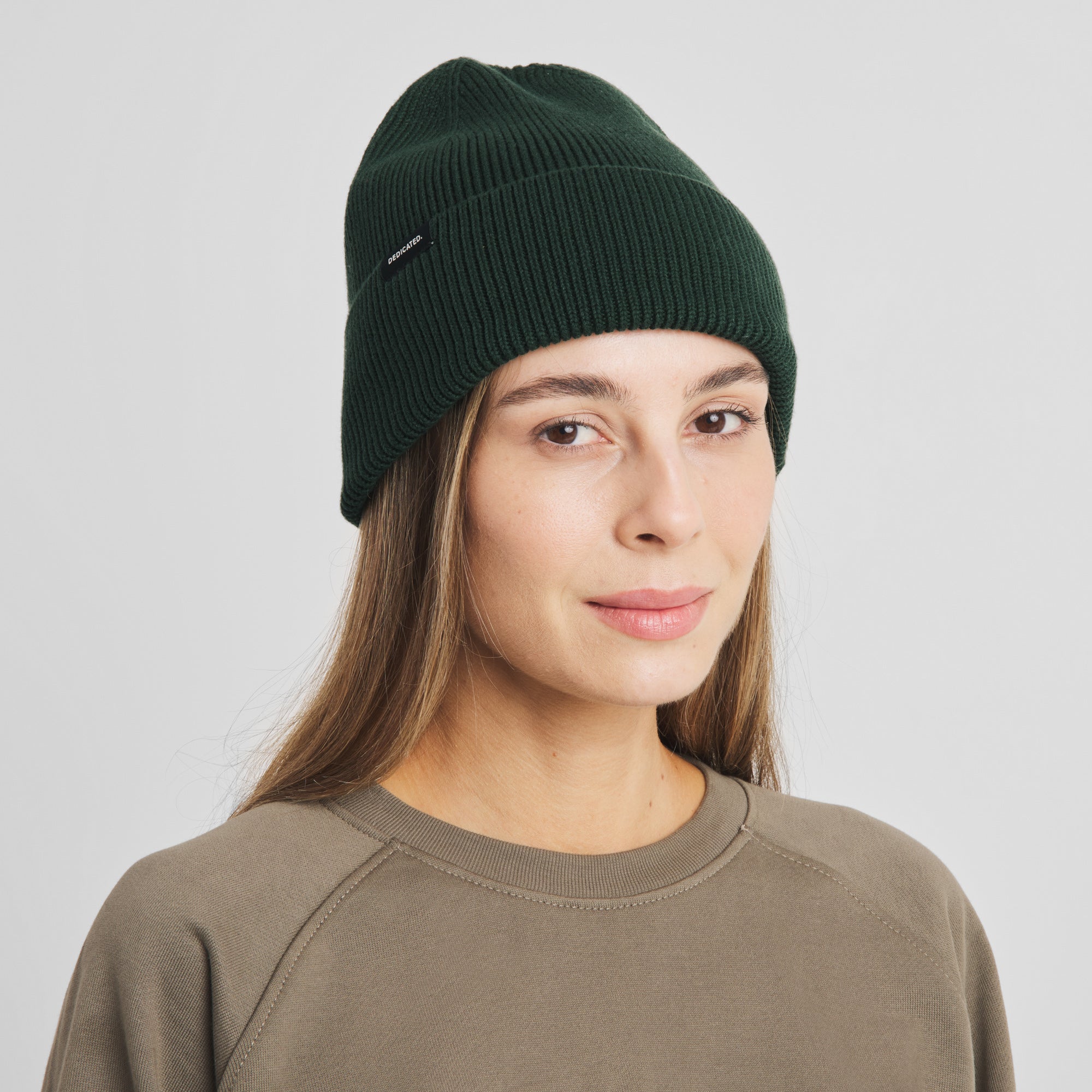 Beanie Hemavan Dark Green | DEDICATED
