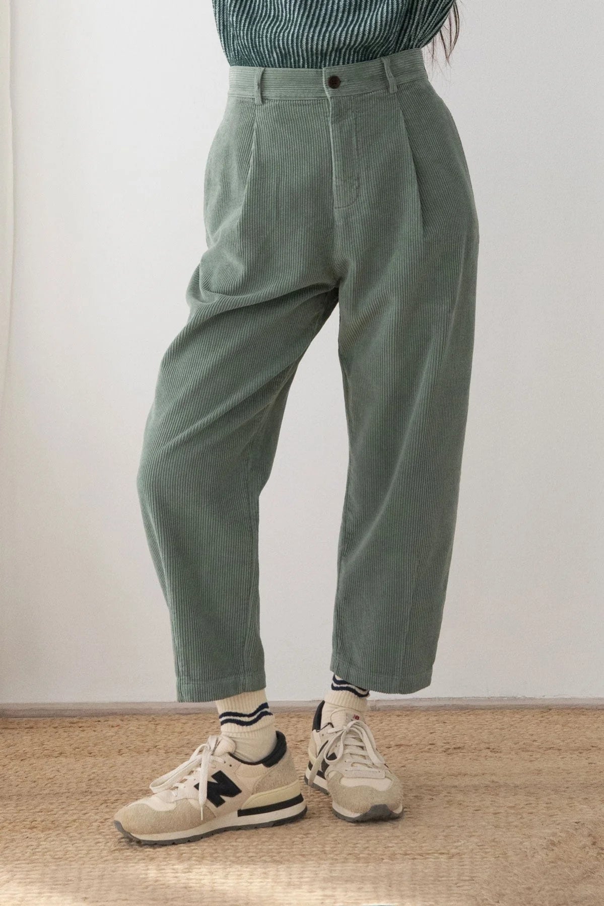 Haruku Corduroy Washed Green | TWOTHIRDS