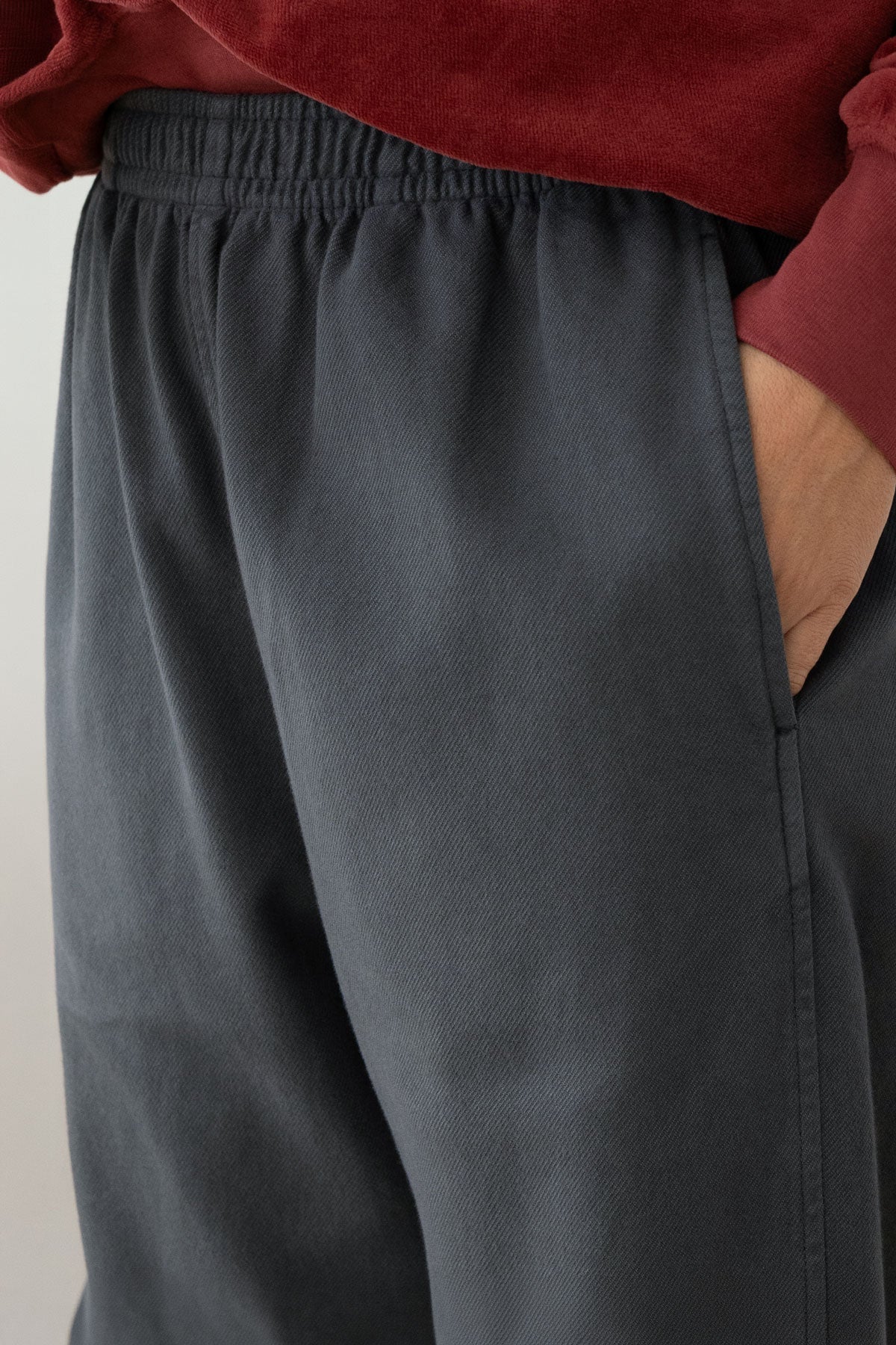 Solmara Trousers Dark Sand | TWOTHIRDS