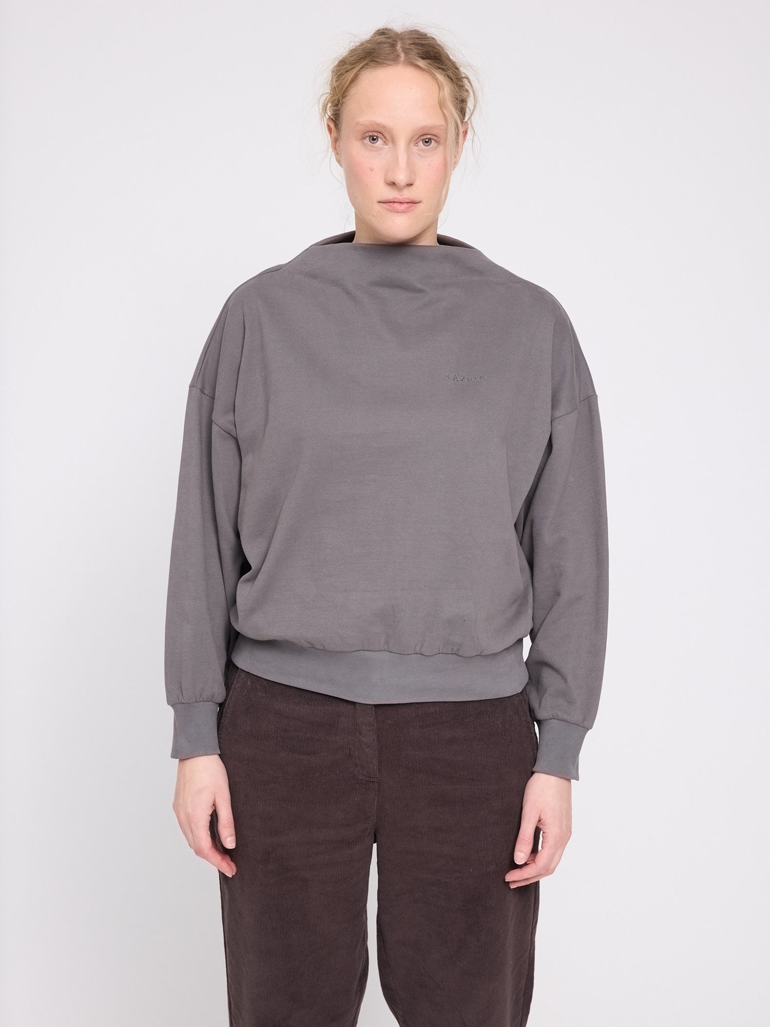 Felpa a Collo Alto Calda Color Fango Donna | MAZINE