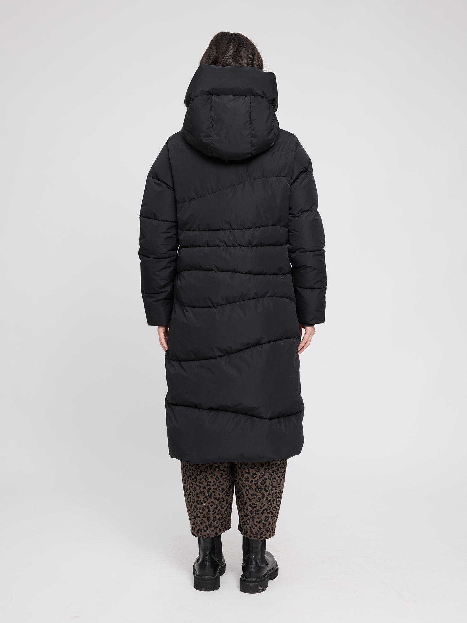 Steppmantel Waves Quilt Puffer Schwarz Damen | MAZINE